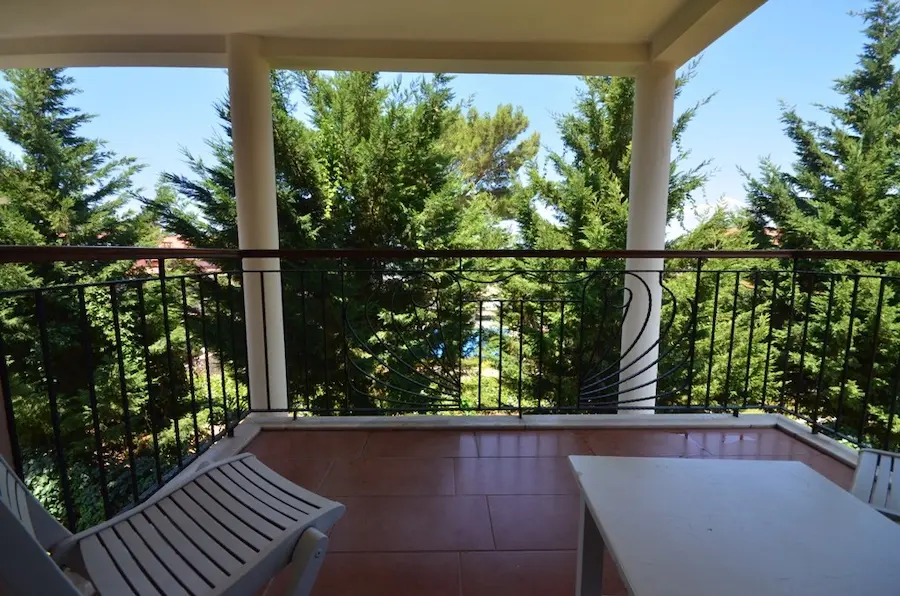 Balcony area